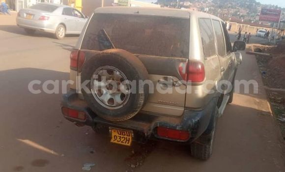 Gura Yakoze Nissan Terrano Silver Imodoka i Kampala mu Uganda Gura Yakoze Nissan Terrano Silver Imodoka i Kampala mu Uganda