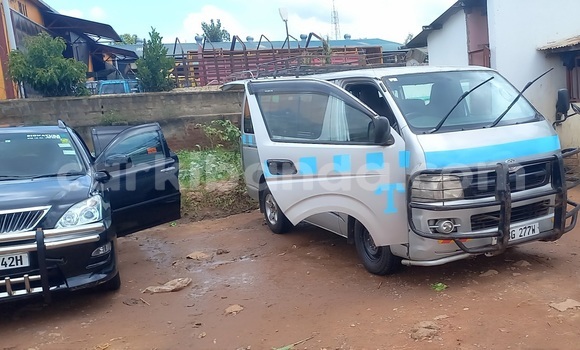 Buy Used Toyota Hiace Silver Car in Mbale in Uganda Buy Used Toyota Hiace Silver Car in Mbale in Uganda