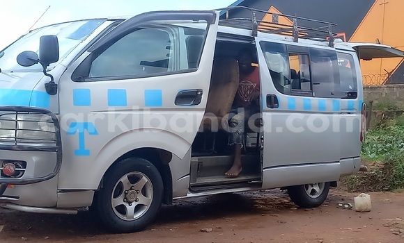 Buy Used Toyota Hiace Silver Car in Mbale in Uganda Buy Used Toyota Hiace Silver Car in Mbale in Uganda