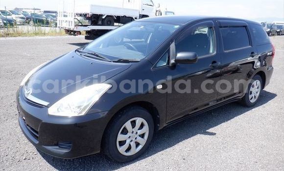 Acheter Occasion Voiture Toyota Wish Noir à Kampala, Ouganda
