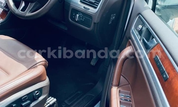 Buy Used Volkswagen Touareg Silver Car in Kampala in Uganda Buy Used Volkswagen Touareg Silver Car in Kampala in Uganda