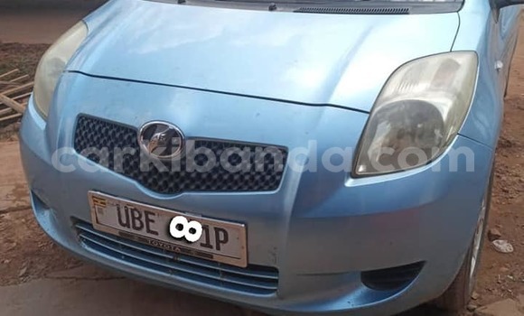 Acheter Occasion Voiture Toyota Vitz Bleu à Kampala, Ouganda Acheter Occasion Voiture Toyota Vitz Bleu à Kampala, Ouganda
