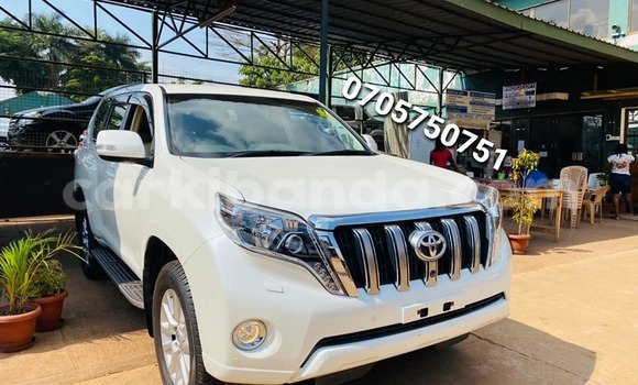 Buy Used Toyota Land Cruiser White Car in Kampala in Uganda Buy Used Toyota Land Cruiser White Car in Kampala in Uganda