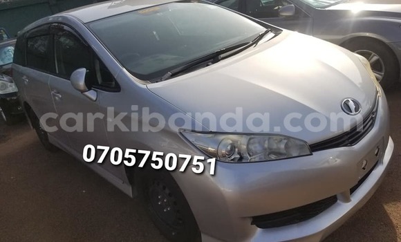 Acheter Occasion Voiture Toyota Wish Gris à Kampala, Ouganda Acheter Occasion Voiture Toyota Wish Gris à Kampala, Ouganda