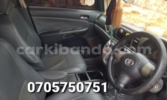 Acheter Occasion Voiture Toyota Wish Noir à Kampala, Ouganda Acheter Occasion Voiture Toyota Wish Noir à Kampala, Ouganda