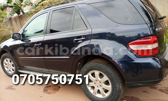 Acheter Occasion Voiture Mercedes‒Benz ML–Class Bleu à Kampala, Ouganda Acheter Occasion Voiture Mercedes‒Benz ML–Class Bleu à Kampala, Ouganda
