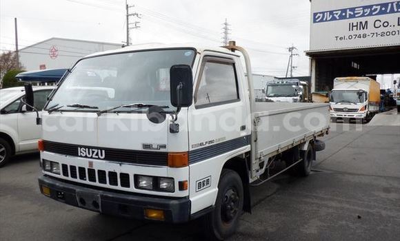 Gura Yakoze Isuzu FTR 850 White Ikamyo i Kampala mu Uganda