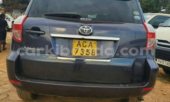 Nunua Ilio tumika Toyota Vanguard Bluu Gari ndani ya Kampala nchini Uganda Nunua Ilio tumika Toyota Vanguard Bluu Gari ndani ya Kampala nchini Uganda