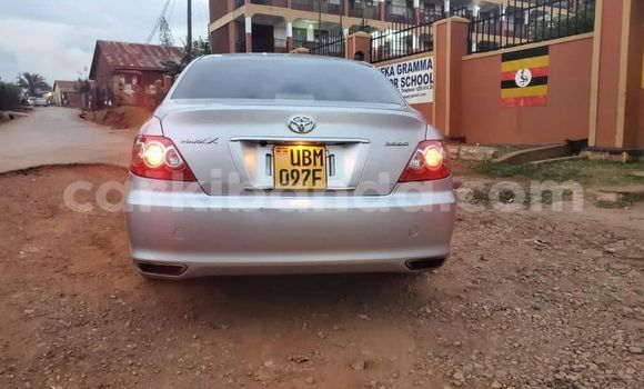 Nunua Ilio tumika Toyota Mark X Fedha Gari ndani ya Kampala nchini Uganda Nunua Ilio tumika Toyota Mark X Fedha Gari ndani ya Kampala nchini Uganda