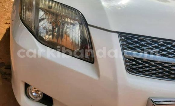 Nunua Ilio tumika Toyota Fielder Nyeupe Gari ndani ya Kampala nchini Uganda Nunua Ilio tumika Toyota Fielder Nyeupe Gari ndani ya Kampala nchini Uganda