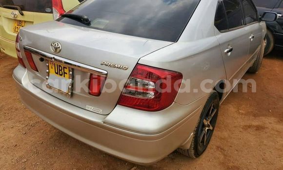 Nunua Ilio tumika Toyota Premio Fedha Gari ndani ya Kampala nchini Uganda Nunua Ilio tumika Toyota Premio Fedha Gari ndani ya Kampala nchini Uganda