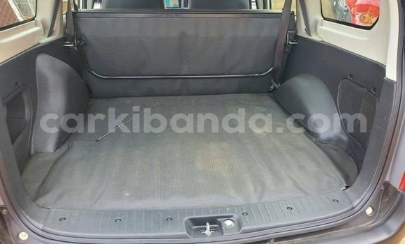 Nunua Ilio tumika Toyota Probox Nyeupe Gari ndani ya Kampala nchini Uganda Nunua Ilio tumika Toyota Probox Nyeupe Gari ndani ya Kampala nchini Uganda