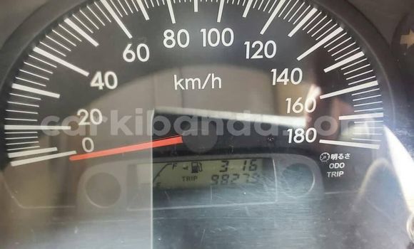 Nunua Ilio tumika Toyota Probox Nyeupe Gari ndani ya Kampala nchini Uganda Nunua Ilio tumika Toyota Probox Nyeupe Gari ndani ya Kampala nchini Uganda