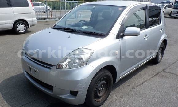 Acheter Occasion Voiture Toyota Passo Gris à Kampala, Ouganda