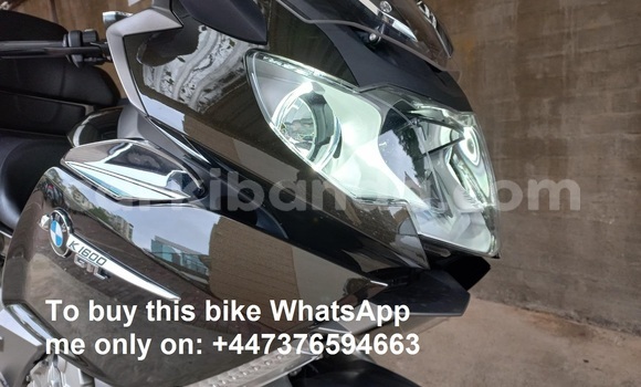 Gura Yakoze BMW K 1600 Black Bike i Kampala mu Uganda Gura Yakoze BMW K 1600 Black Bike i Kampala mu Uganda