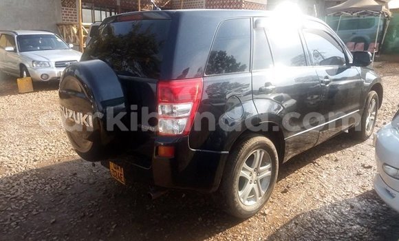 Acheter Occasion Voiture Suzuki Grand Vitara Noir à Kampala, Ouganda Acheter Occasion Voiture Suzuki Grand Vitara Noir à Kampala, Ouganda