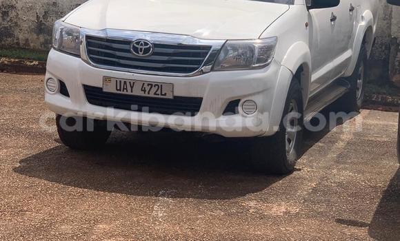 Buy Used Toyota Hilux White Car in Kampala in Uganda