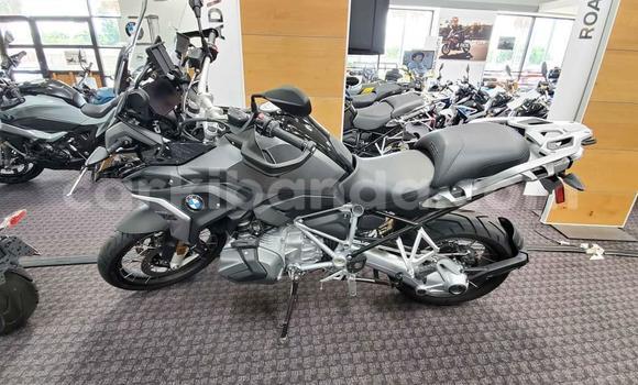 Gura Yakoze BMW R 1200 GS Other Bike i Kampala mu Uganda Gura Yakoze BMW R 1200 GS Other Bike i Kampala mu Uganda