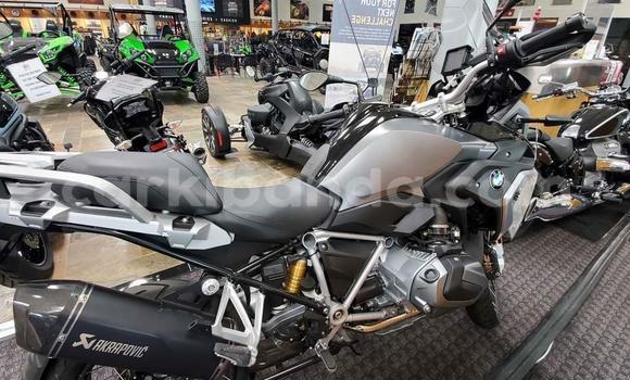 Gura Yakoze BMW R 1150 Other Bike i Kampala mu Uganda