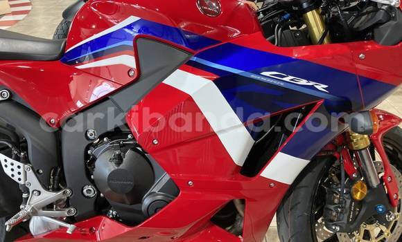 Gura Yakoze Honda CBR 1000 RR Other Bike i Kampala mu Uganda Gura Yakoze Honda CBR 1000 RR Other Bike i Kampala mu Uganda