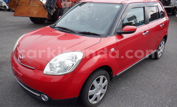 Nunua Ilio tumika Mazda Verisa Nyekundu Gari ndani ya Kampala nchini Uganda