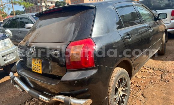 Gura Yakoze Toyota Allex Black Imodoka i Kampala mu Uganda Gura Yakoze Toyota Allex Black Imodoka i Kampala mu Uganda