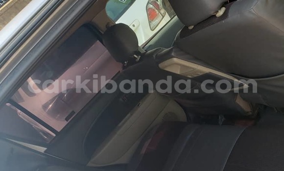 Gura Yakoze Toyota Passo Silver Imodoka i Kampala mu Uganda Gura Yakoze Toyota Passo Silver Imodoka i Kampala mu Uganda