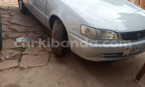 Gura Yakoze Toyota Corolla II Silver Imodoka i Kampala mu Uganda Gura Yakoze Toyota Corolla II Silver Imodoka i Kampala mu Uganda