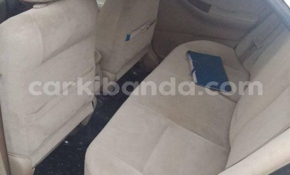 Gura Yakoze Toyota Corolla Silver Imodoka i Kampala mu Uganda Gura Yakoze Toyota Corolla Silver Imodoka i Kampala mu Uganda