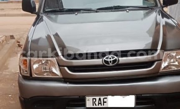 Nunua Ilio tumika Toyota Hilux Nyingine Gari ndani ya Kampala nchini Uganda