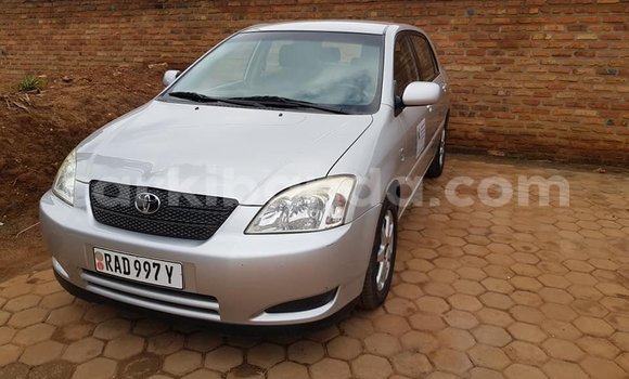 Gura Yakoze Toyota Corolla Silver Imodoka i Kampala mu Uganda Gura Yakoze Toyota Corolla Silver Imodoka i Kampala mu Uganda
