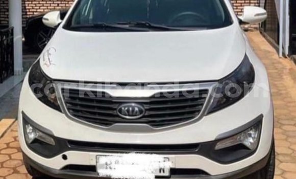 Buy Used Kia Sportage White Car in Kampala in Uganda