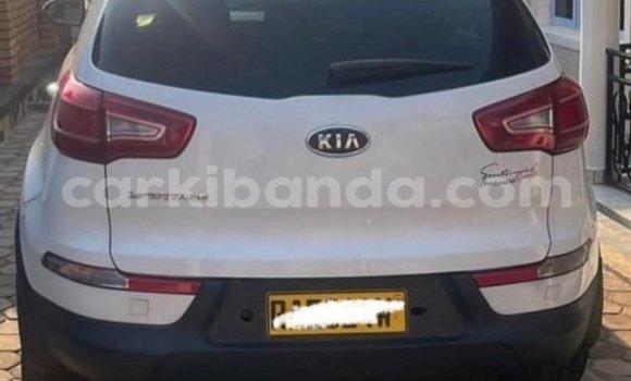 Buy Used Kia Sportage White Car in Kampala in Uganda Buy Used Kia Sportage White Car in Kampala in Uganda