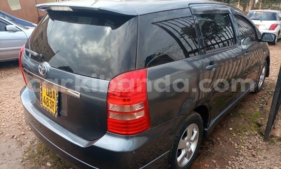 Gura Yakoze Toyota Wish Other Imodoka i Kampala mu Uganda Gura Yakoze Toyota Wish Other Imodoka i Kampala mu Uganda