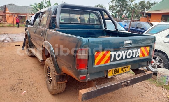 Gura Yakoze Toyota Hilux Other Imodoka i Kampala mu Uganda Gura Yakoze Toyota Hilux Other Imodoka i Kampala mu Uganda