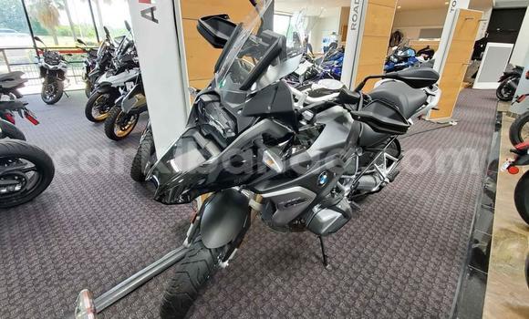 Gura Yakoze BMW R 1200 GS Other Bike i Kampala mu Uganda Gura Yakoze BMW R 1200 GS Other Bike i Kampala mu Uganda