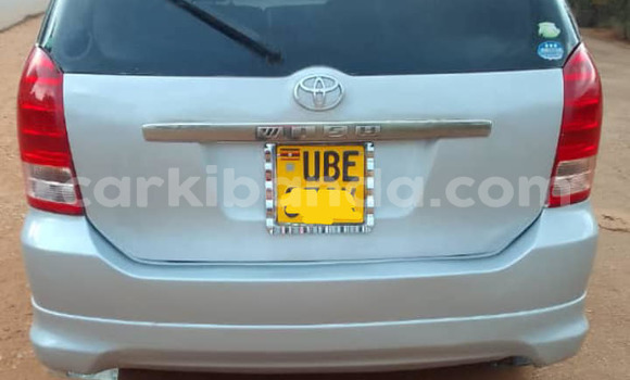 Acheter Occasion Voiture Toyota Wish Gris à Kampala, Ouganda Acheter Occasion Voiture Toyota Wish Gris à Kampala, Ouganda