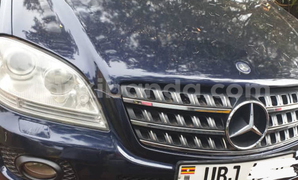 Acheter Occasion Voiture Mercedes‒Benz ML–Class Bleu à Kampala, Ouganda Acheter Occasion Voiture Mercedes‒Benz ML–Class Bleu à Kampala, Ouganda