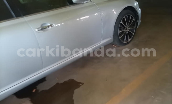 Acheter Occasion Voiture Toyota Mark X Gris à Kampala, Ouganda Acheter Occasion Voiture Toyota Mark X Gris à Kampala, Ouganda