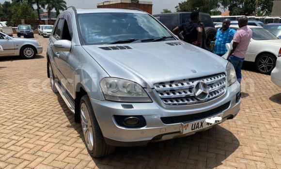 Buy Used Mercedes‒Benz ML–Class Silver Car in Kampala in Uganda Buy Used Mercedes‒Benz ML–Class Silver Car in Kampala in Uganda