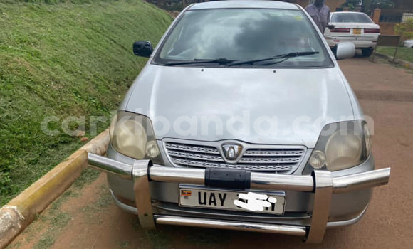 Nunua Ilio tumika Toyota Allex Fedha Gari ndani ya Kampala nchini Uganda