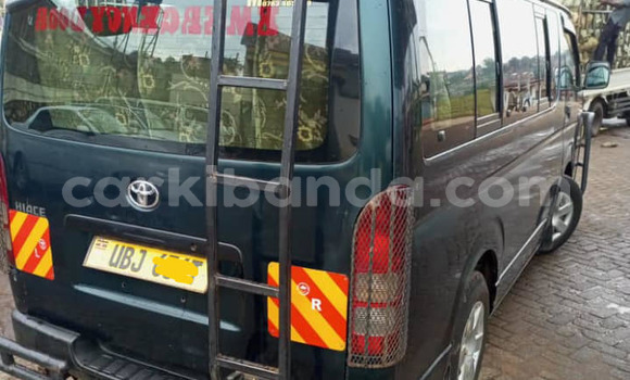 Nunua Ilio tumika Toyota Hiace Kijani Gari ndani ya Kampala nchini Uganda Nunua Ilio tumika Toyota Hiace Kijani Gari ndani ya Kampala nchini Uganda