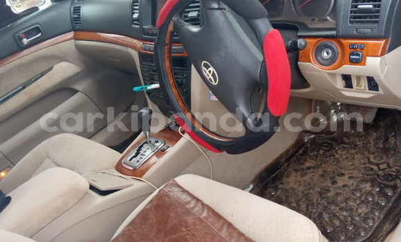 Acheter Occasion Voiture Toyota Mark II Blanc à Kampala, Ouganda Acheter Occasion Voiture Toyota Mark II Blanc à Kampala, Ouganda