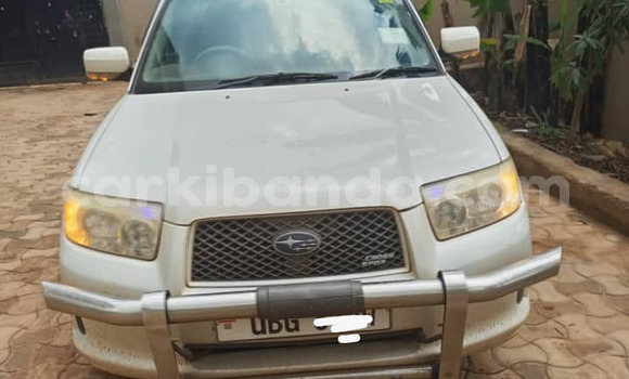 Acheter Occasion Voiture Subaru Forester Blanc à Kampala, Ouganda Acheter Occasion Voiture Subaru Forester Blanc à Kampala, Ouganda