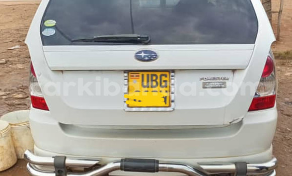 Acheter Occasion Voiture Subaru Forester Blanc à Kampala, Ouganda Acheter Occasion Voiture Subaru Forester Blanc à Kampala, Ouganda