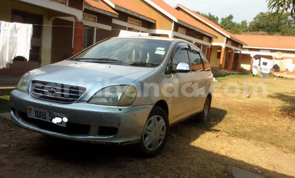 Acheter Occasion Voiture Toyota Nadia Gris à Kampala, Ouganda