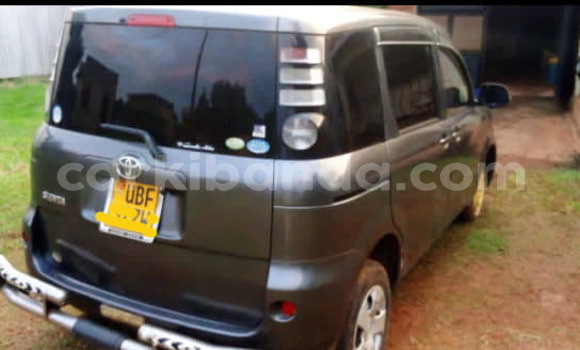Nunua Ilio tumika Toyota Sienta Nyeusi Gari ndani ya Kampala nchini Uganda Nunua Ilio tumika Toyota Sienta Nyeusi Gari ndani ya Kampala nchini Uganda