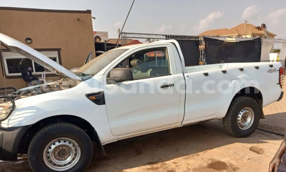 Acheter Occasion Voiture Ford Ranger Blanc à Kampala, Ouganda Acheter Occasion Voiture Ford Ranger Blanc à Kampala, Ouganda