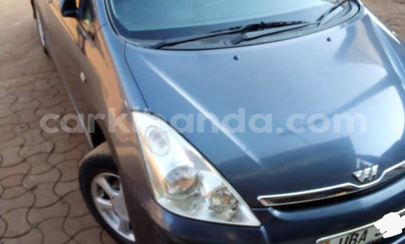 Nunua Ilio tumika Toyota Wish Bluu Gari ndani ya Kampala nchini Uganda Nunua Ilio tumika Toyota Wish Bluu Gari ndani ya Kampala nchini Uganda