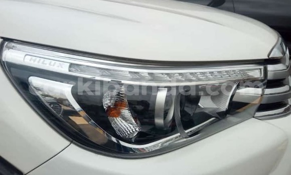 Buy Used Toyota Hilux White Car in Kampala in Uganda Buy Used Toyota Hilux White Car in Kampala in Uganda